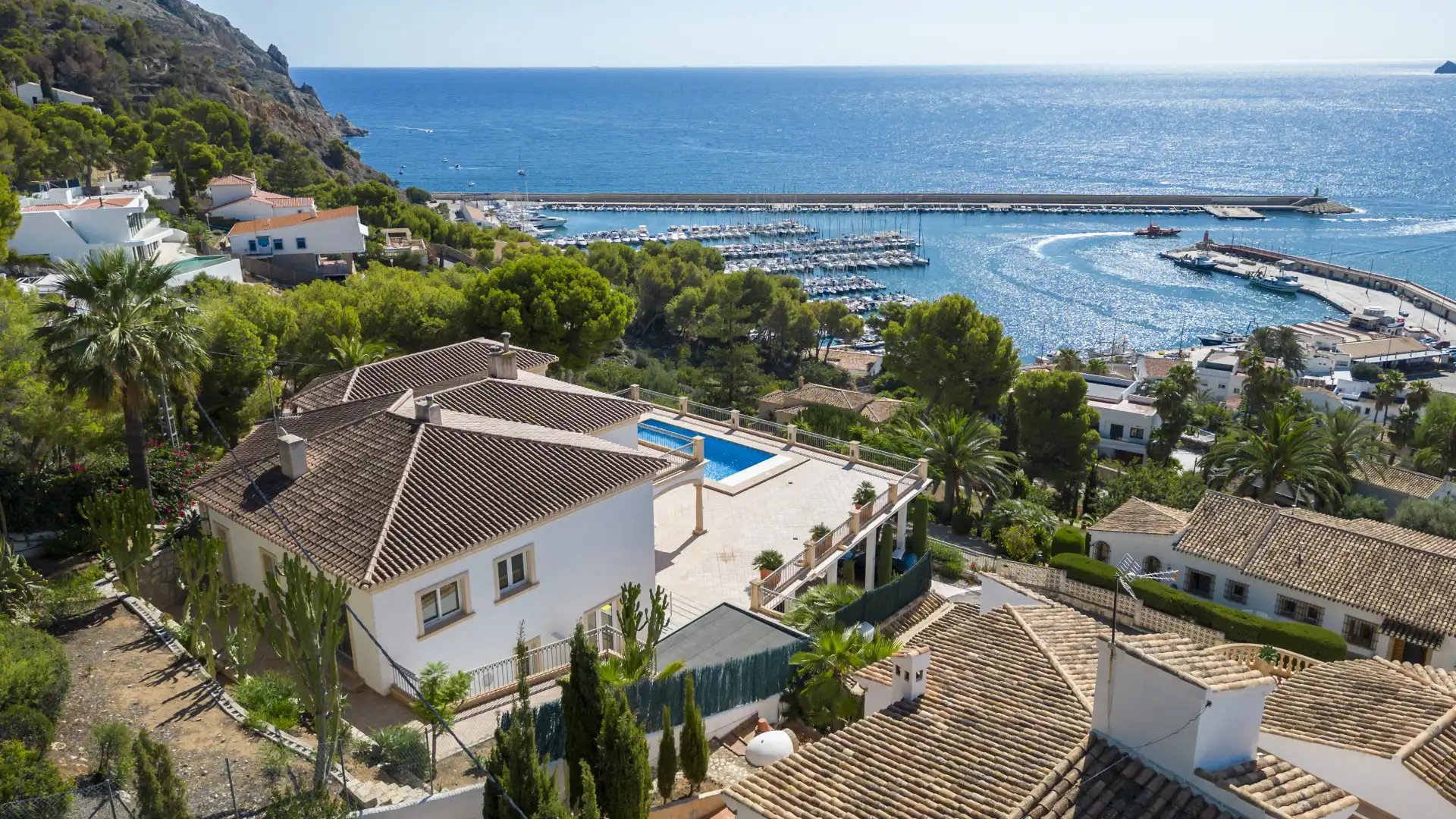 Vista exterior de Casa o chalet en venta en Jávea / Xàbia con Aire acondicionado, Terraza y Piscina