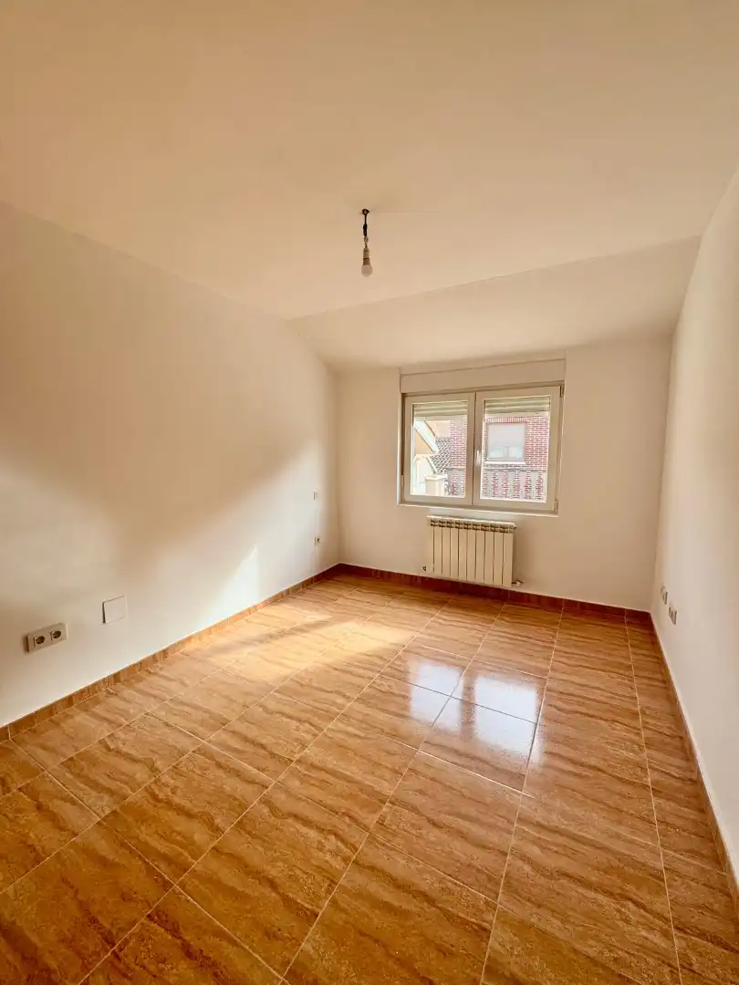 Habitación de Ático de alquiler en Venta de Baños con Calefacción y Se aceptan mascotas