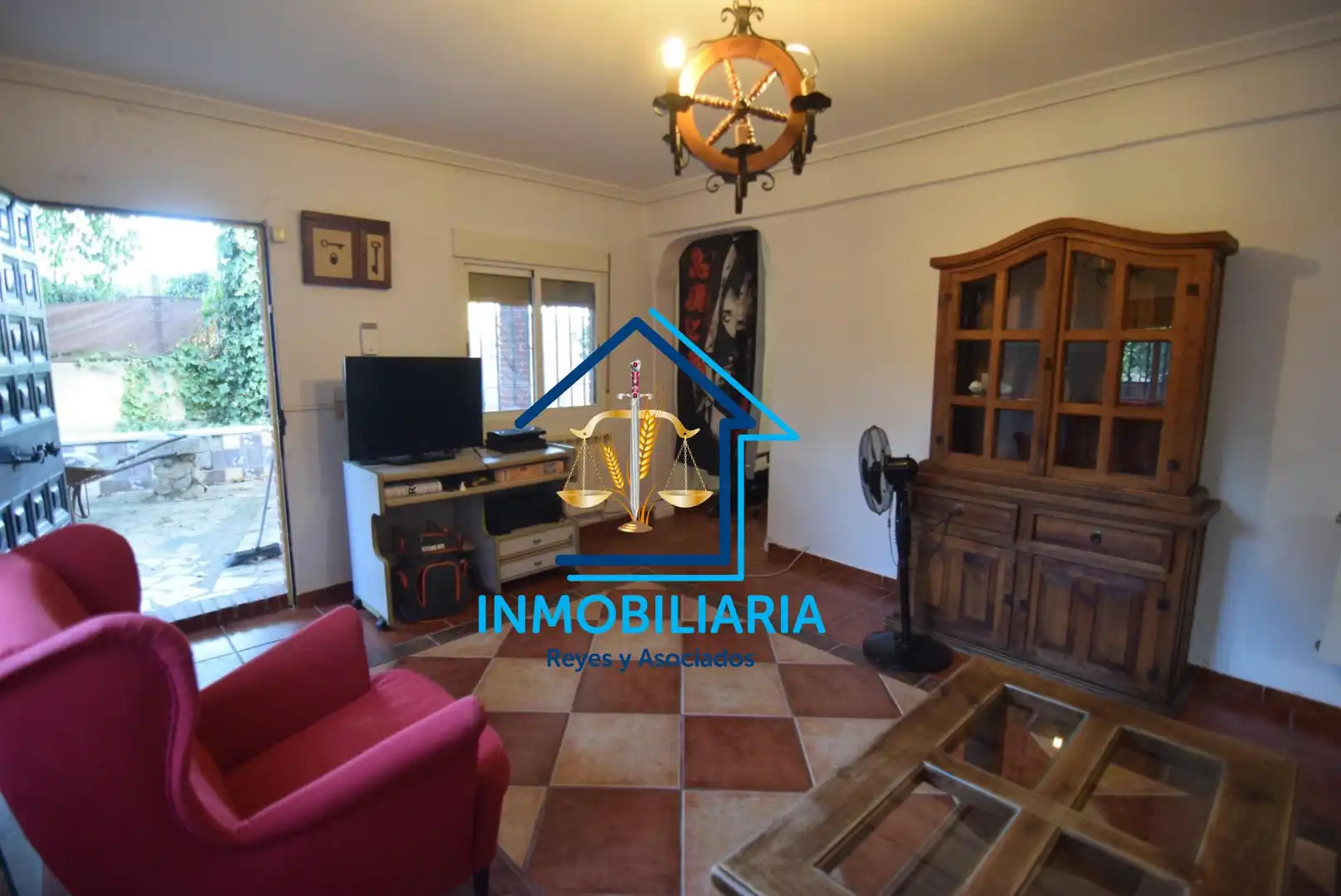 Sala d'estar de Pis en venda en Córdoba amb Aire condicionat, Moblat i Alarma