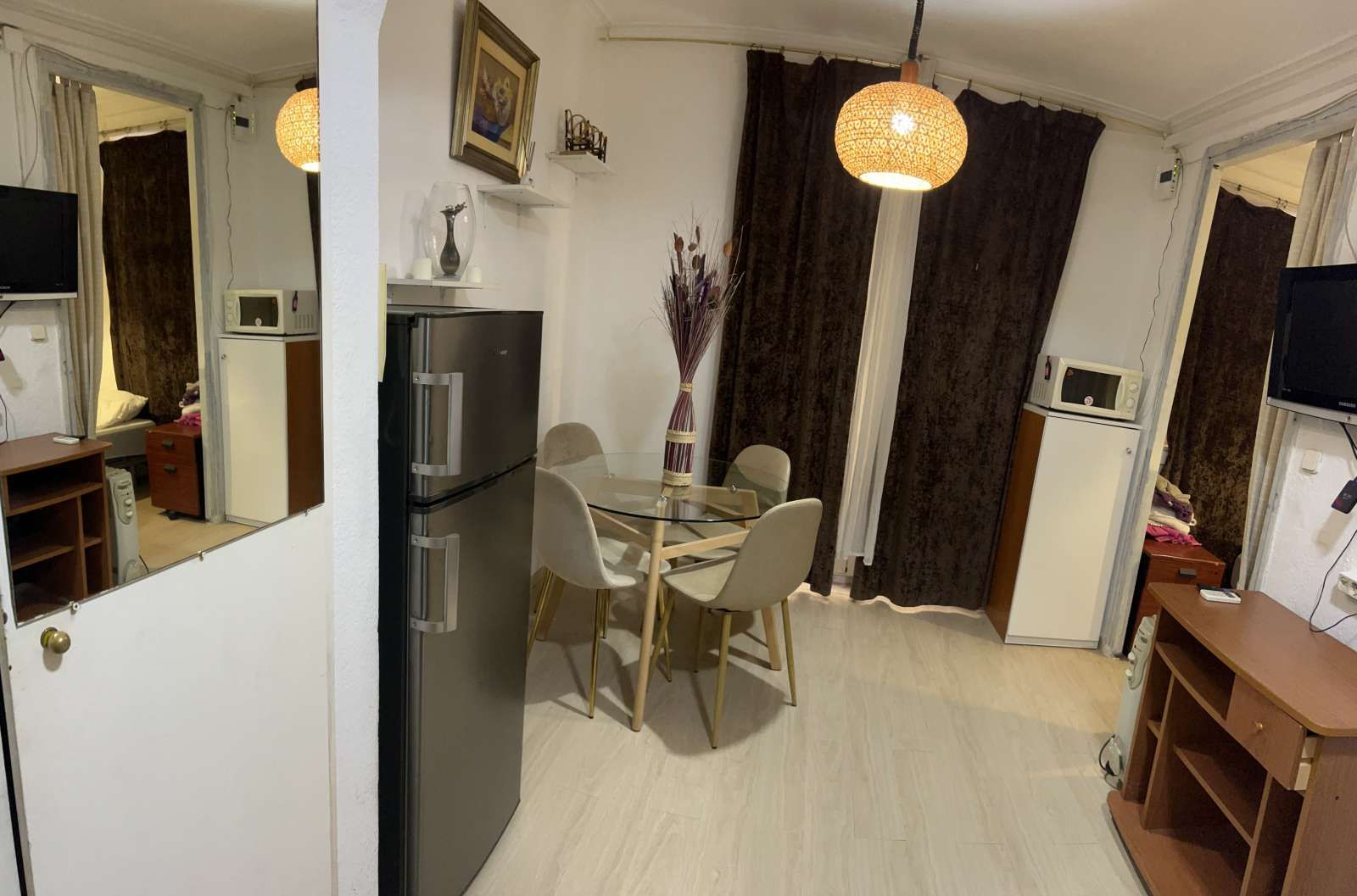 Kitchen of Study to share in  Barcelona Capital  with Air Conditioner, Heating and Terrace