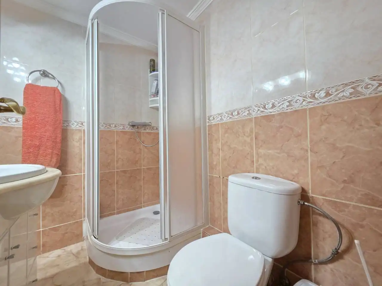 Baño de Piso en venta en Vila-seca con Terraza, Amueblado y Balcón
