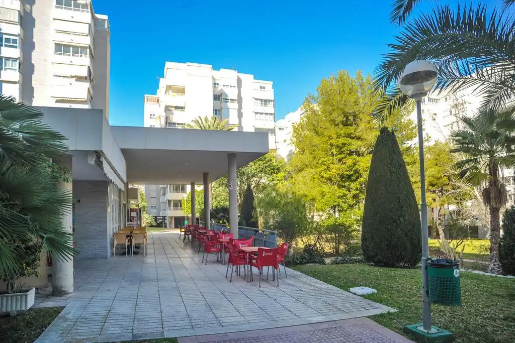 Terrassa de Apartament de lloguer en Alicante / Alacant amb Calefacció, Moblat i Forn
