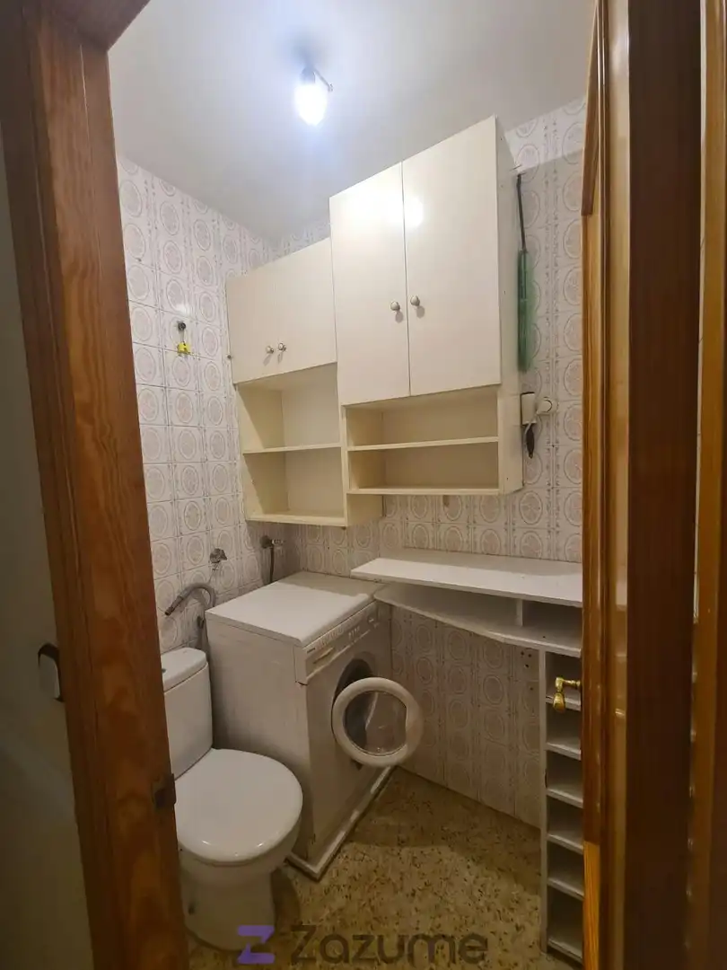 Bathroom of Flat for rent in Benavente  with Heating, Terrace and Furnished