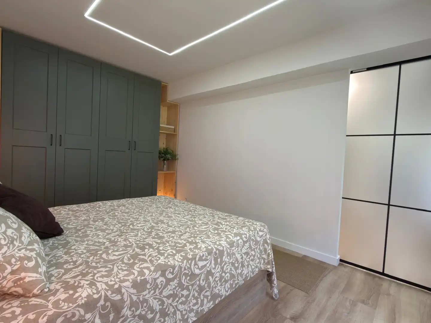 Wohnung zum Verkauf in Madrid mit Klimaanlage, Heizung und Alarm
