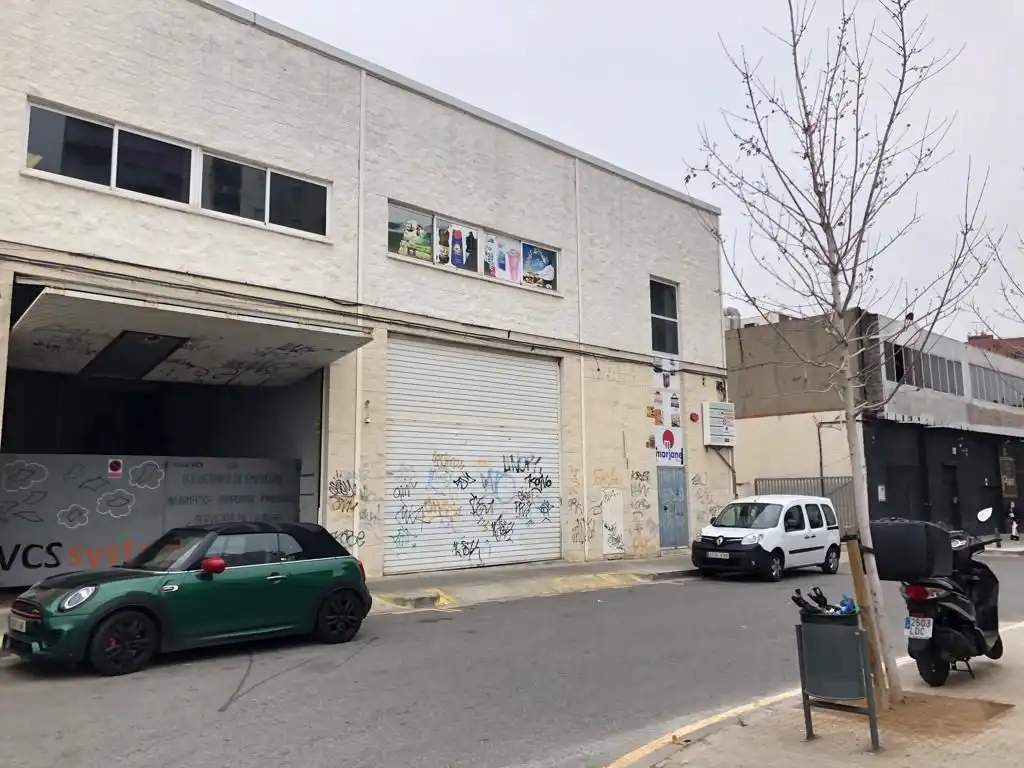 Industrial building to rent in Carrer de l'Oliverar 12, imagen 3