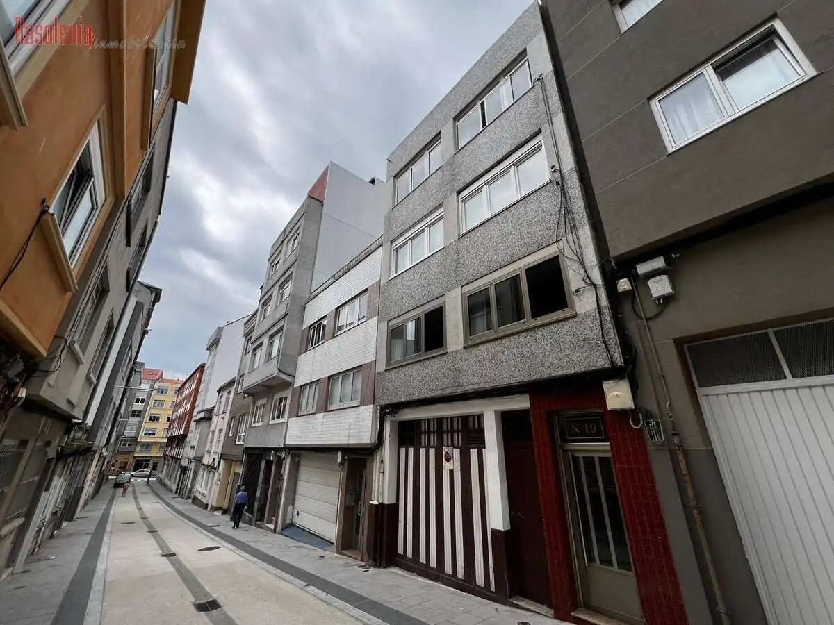 Vista exterior de Pis en venda en A Coruña Capital  amb Calefacció