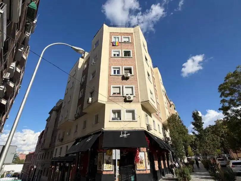 Vista exterior de Ático en venta en  Madrid Capital con Aire acondicionado, Terraza y Balcón