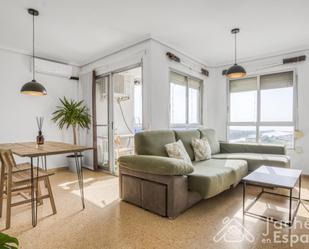 Sala d'estar de Pis en venda en  Valencia Capital amb Aire condicionat, Terrassa i Moblat