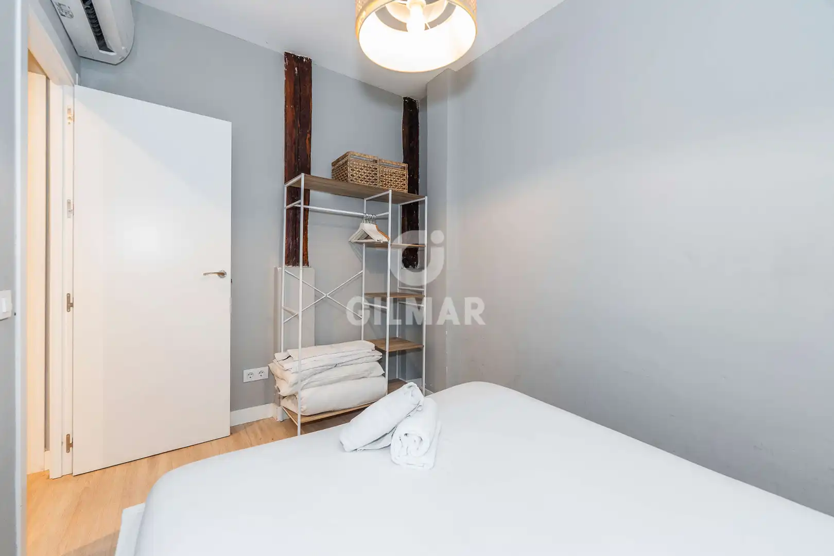 Habitación de Piso en venta en Madrid con Calefacción