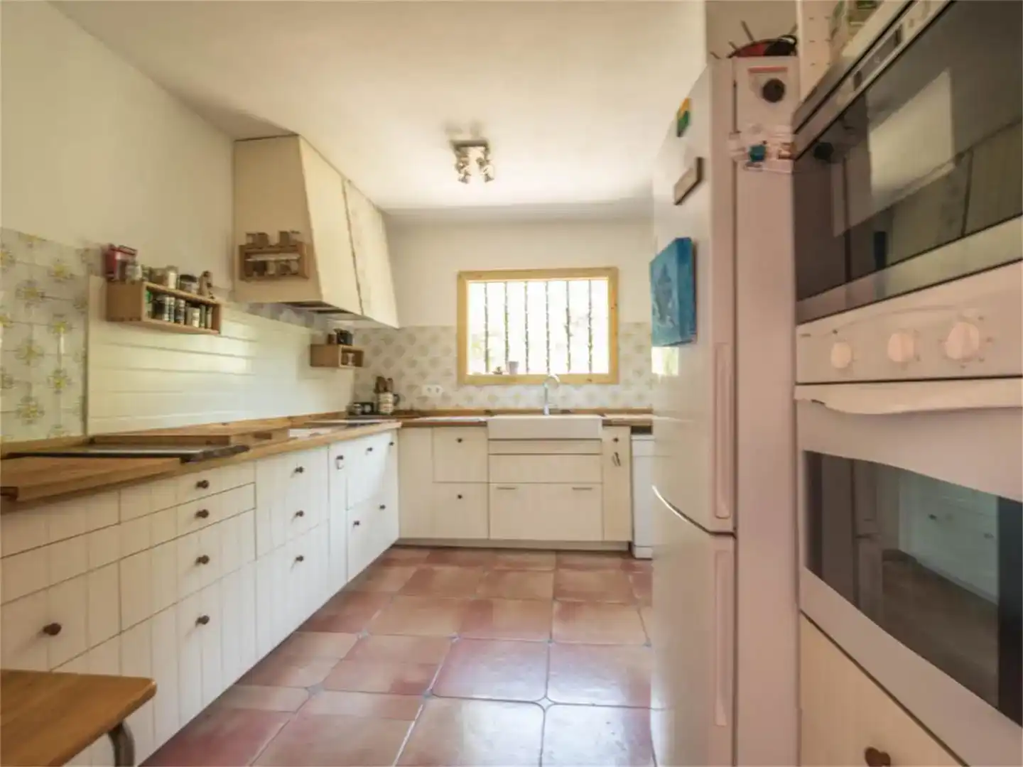 Cuina de Casa o xalet en venda en El Vendrell amb Piscina
