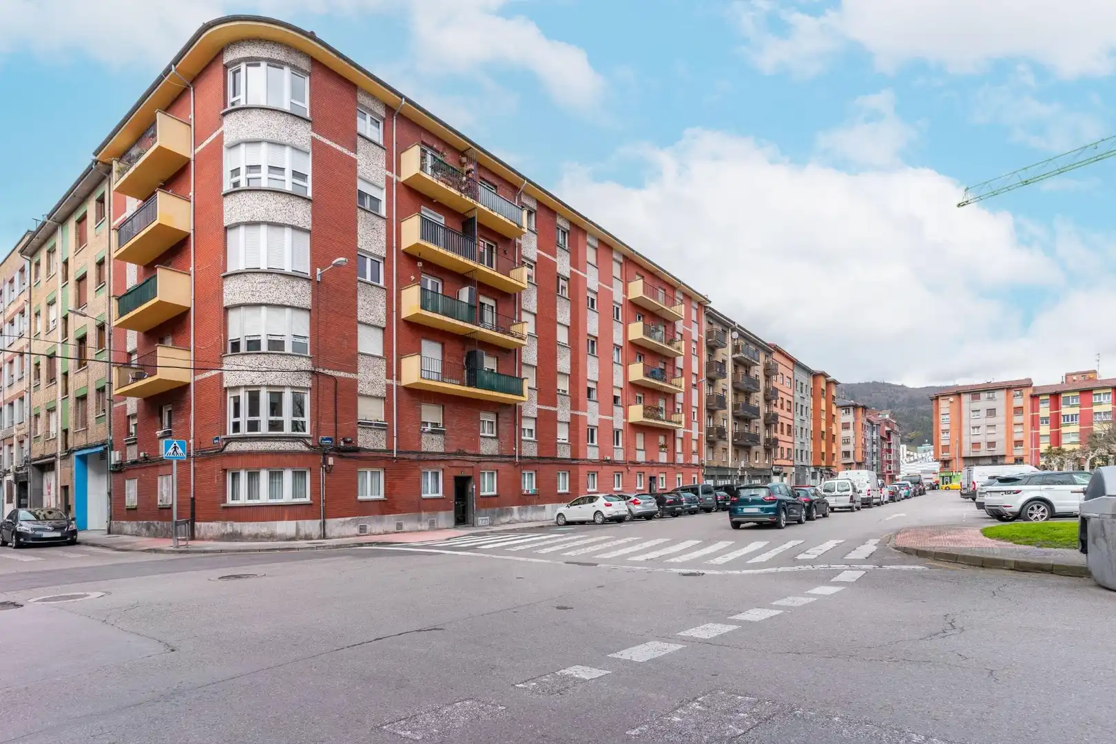 Vista exterior de Garaje en venta en Mieres (Asturias)