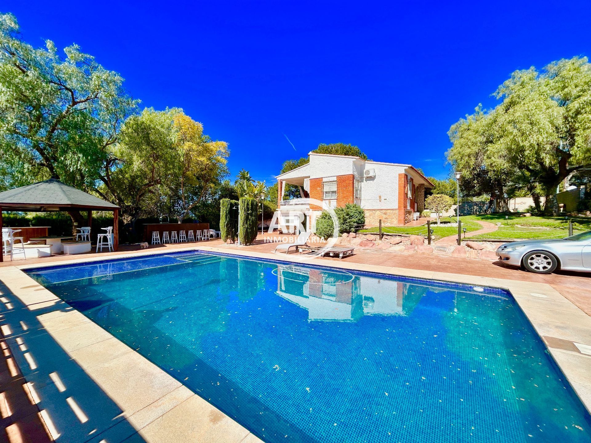 Piscina de Casa o xalet en venda en San Antonio de Benagéber amb Aire condicionat i Calefacció