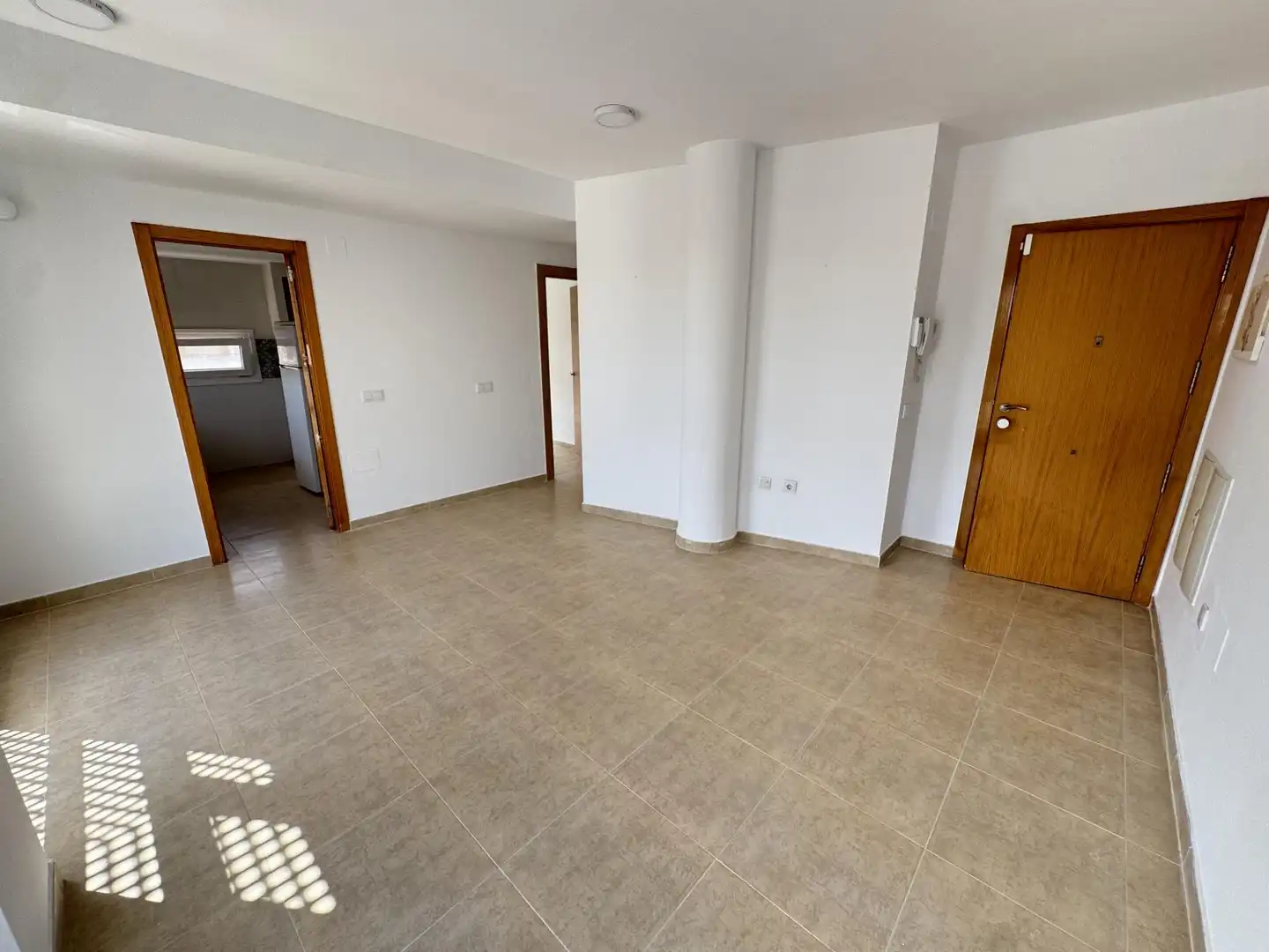 Flat with lift for sale in Luis de Peralta, imagen 3