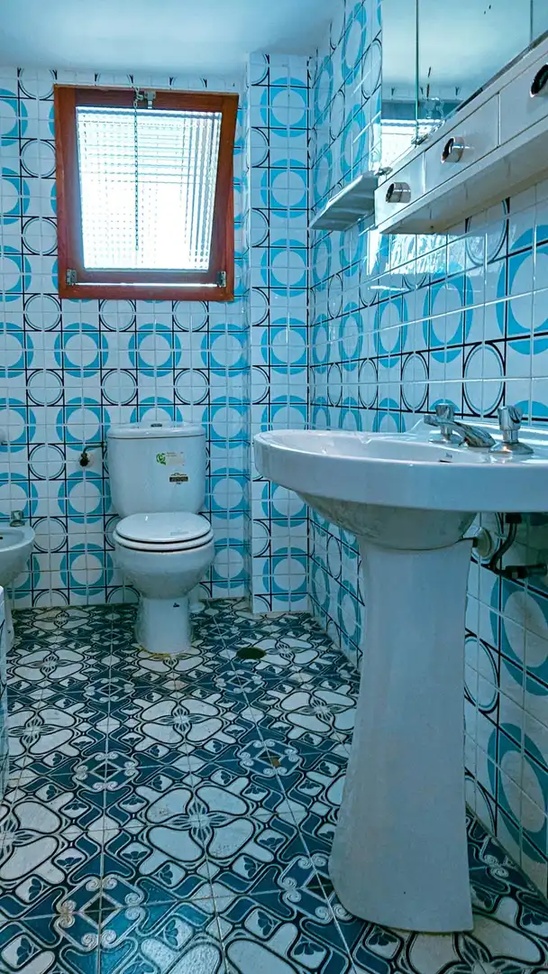 Bathroom of Flat for sale in Gandia  with Storage room and Balcony