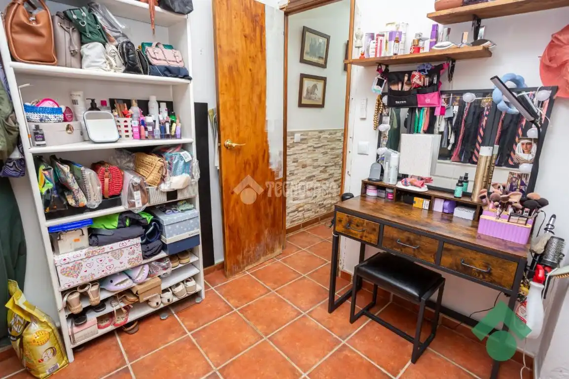 Casa pareada con jardín en venta en C. Barcelona, imagen 23