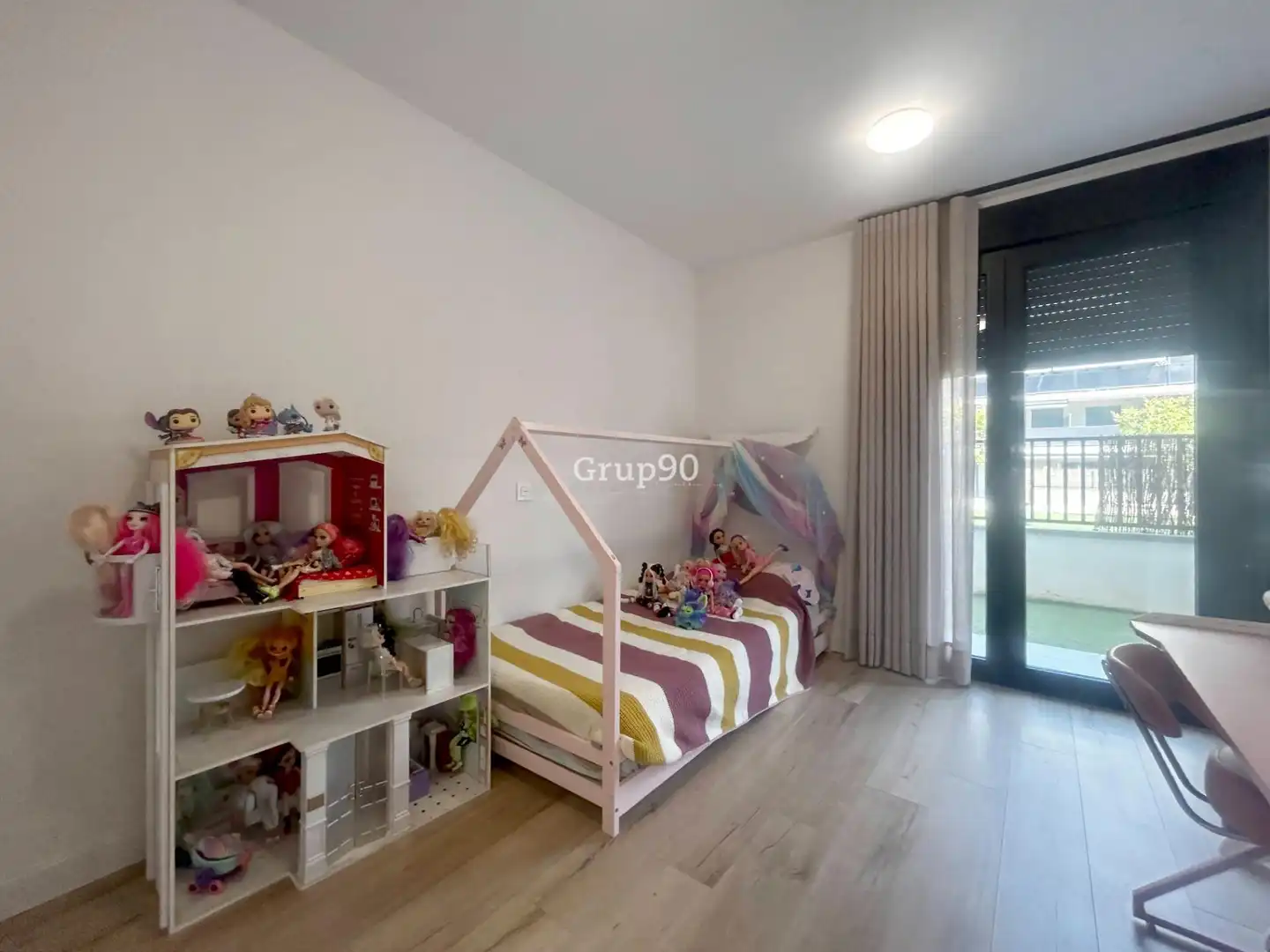 Dormitori de Planta baixa en venda en Lleida amb Calefacció, Jardí privat i Parquet