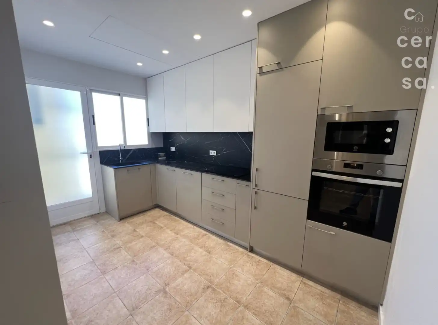 Cocina de Piso de alquiler en Valencia con Aire acondicionado y Amueblado