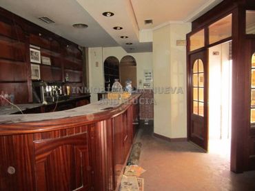 Local comercial de lloguer a Nueva Andalucía