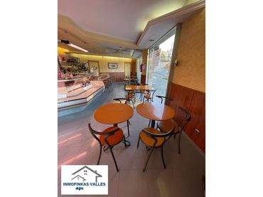 Business premises for sale in Calle Via Piquer 27