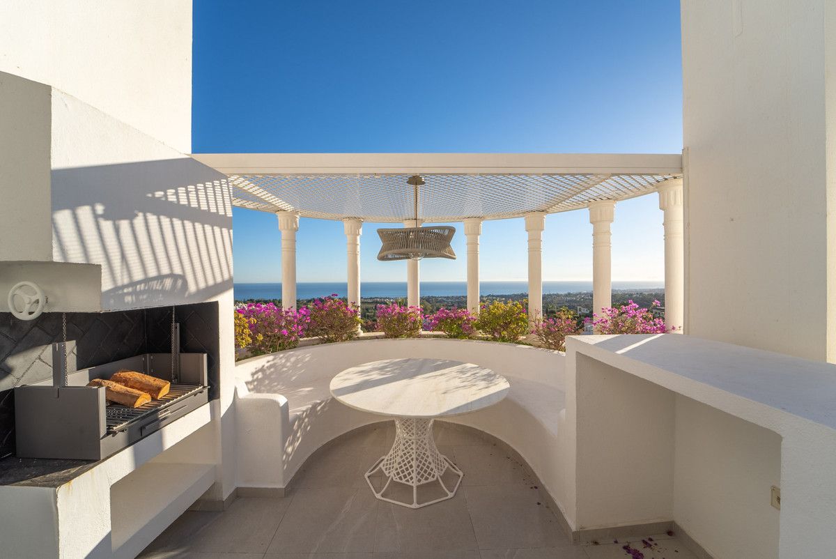 Terrassa de Àtic en venda en Marbella amb Aire condicionat, Terrassa i Moblat