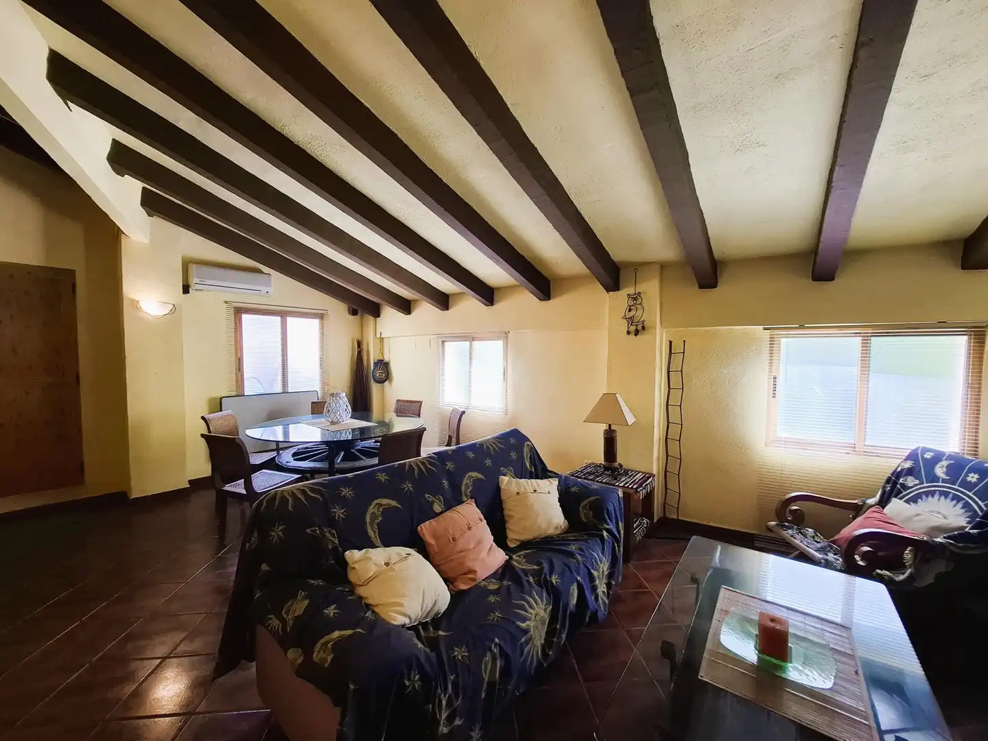 Sala d'estar de Casa adosada en venda en Ontinyent amb Terrassa