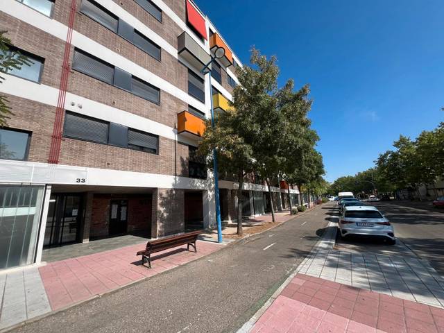 Local comercial en Venta en Calle Santa María de la Cabeza, 35 en Pajarillos Altos