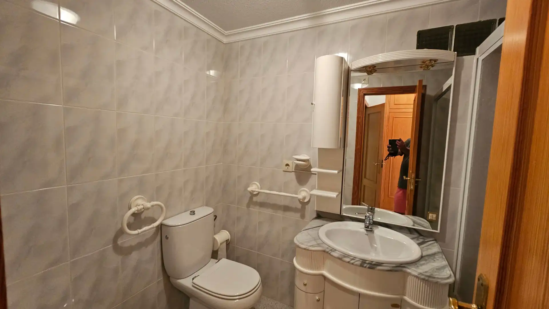 Bany de Casa adosada de lloguer en El Campello amb Terrassa, Traster i Moblat