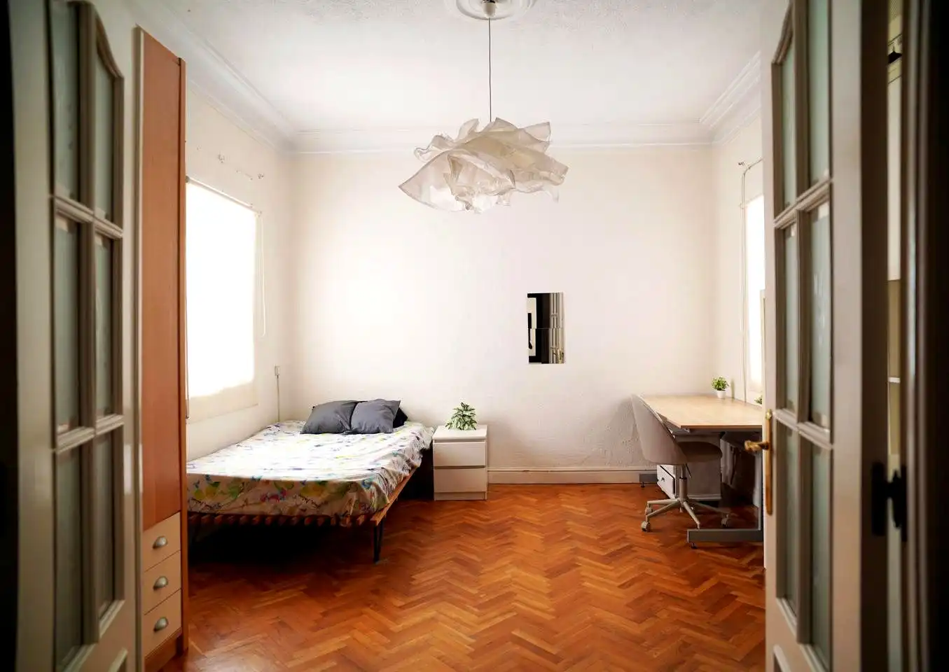 Habitación de Apartamento de alquiler en Madrid con Aire acondicionado, Calefacción y Parquet