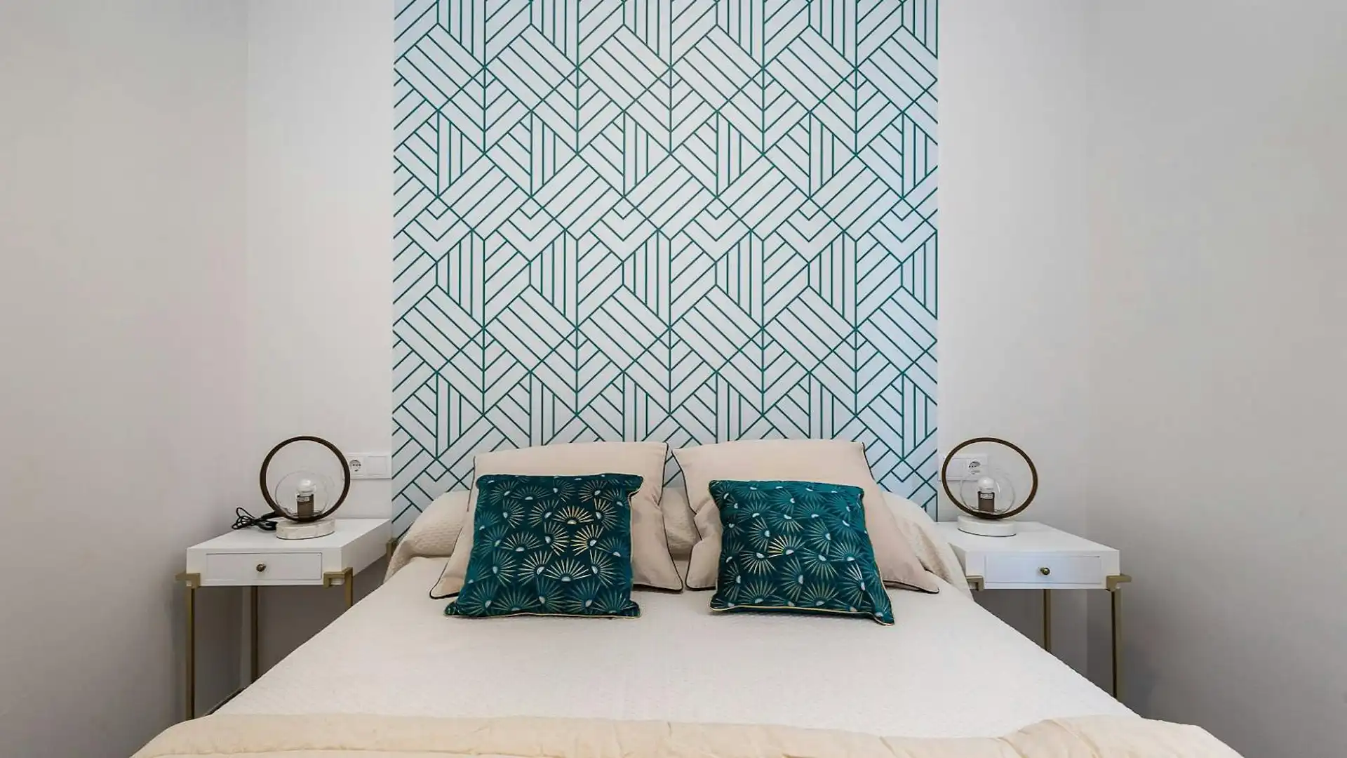 Schlafzimmer von Wohnung zur Miete in Valencia mit Klimaanlage, Heizung und Möbliert