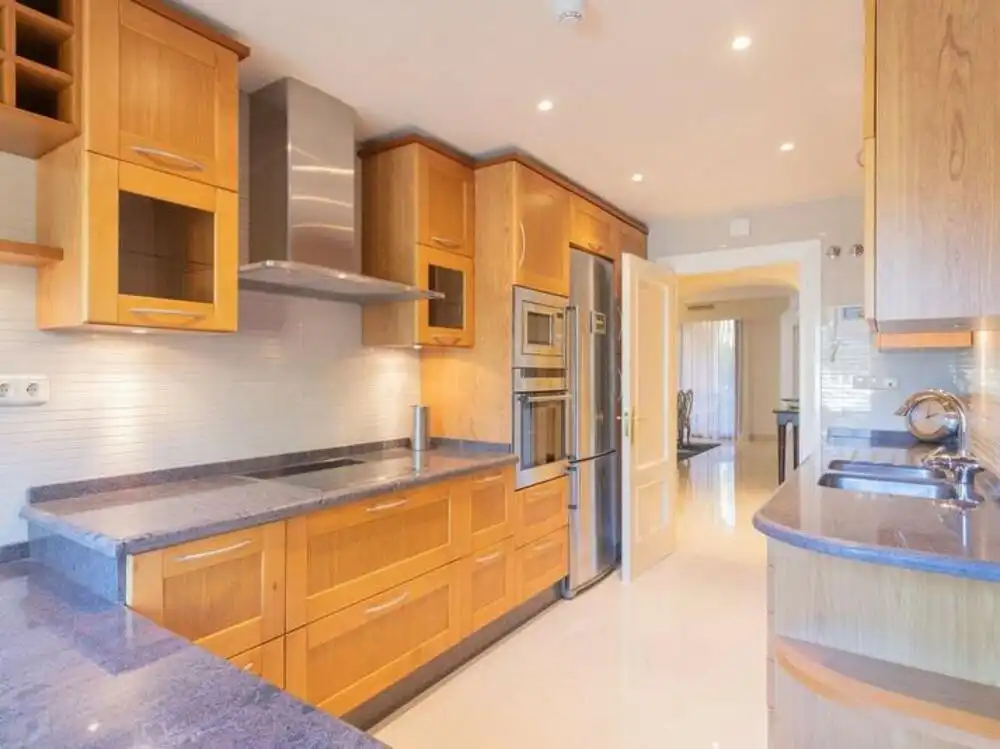Appartement compact avec piscine à louer à Nueva Andalucía, imagen 7