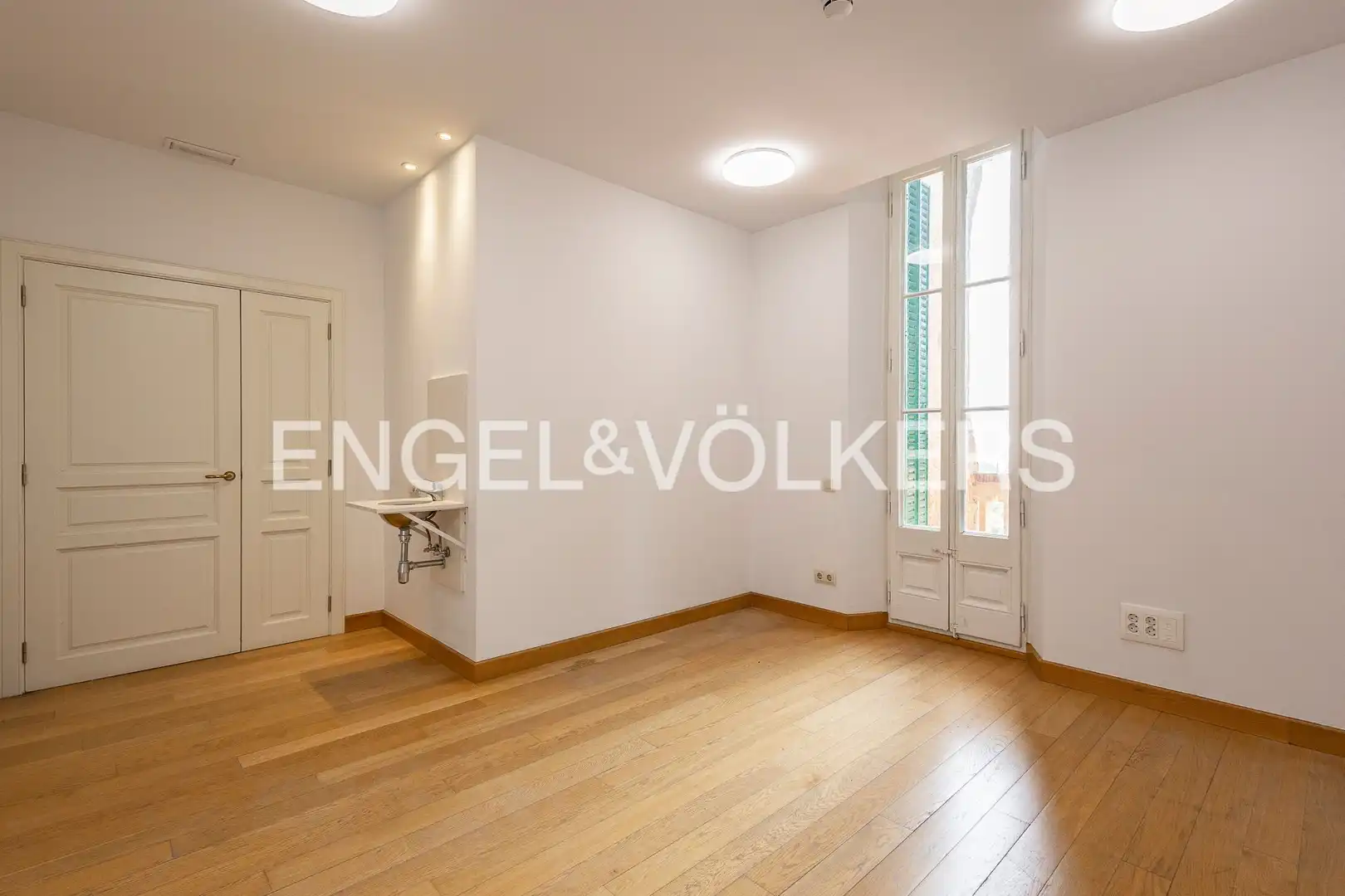 Menjador de Casa o xalet de lloguer en Barcelona amb Aire condicionat, Calefacció i Jardí privat