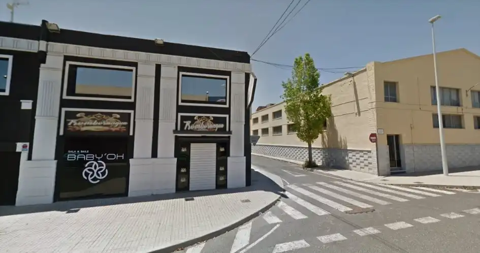 Nave industrial de alquiler en Carrer Sabadell, 1, Ciutat Esportiva