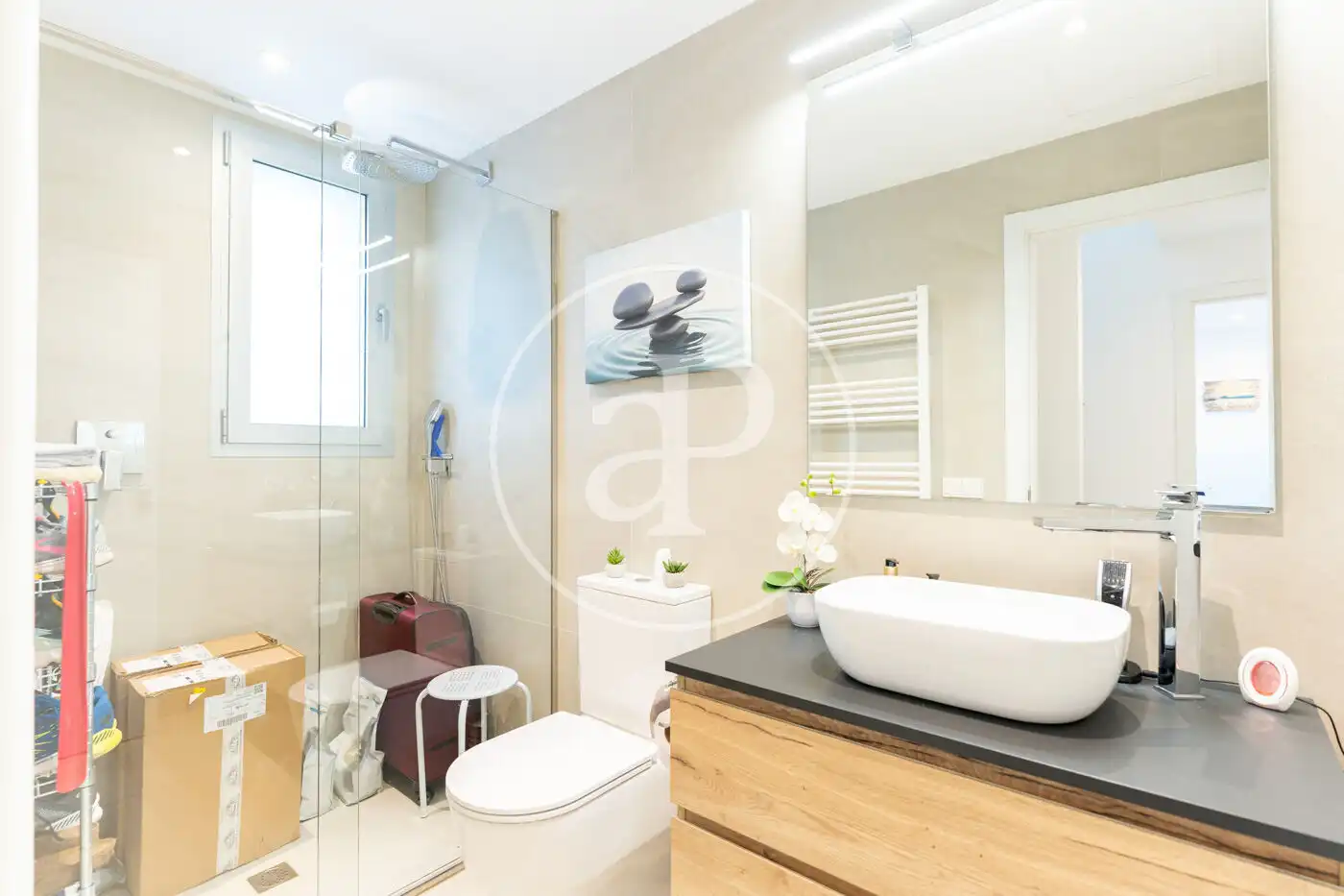 Badezimmer von Einfamilien-Reihenhaus zum Verkauf in  Palma de Mallorca mit Klimaanlage, Heizung und Privatgarten