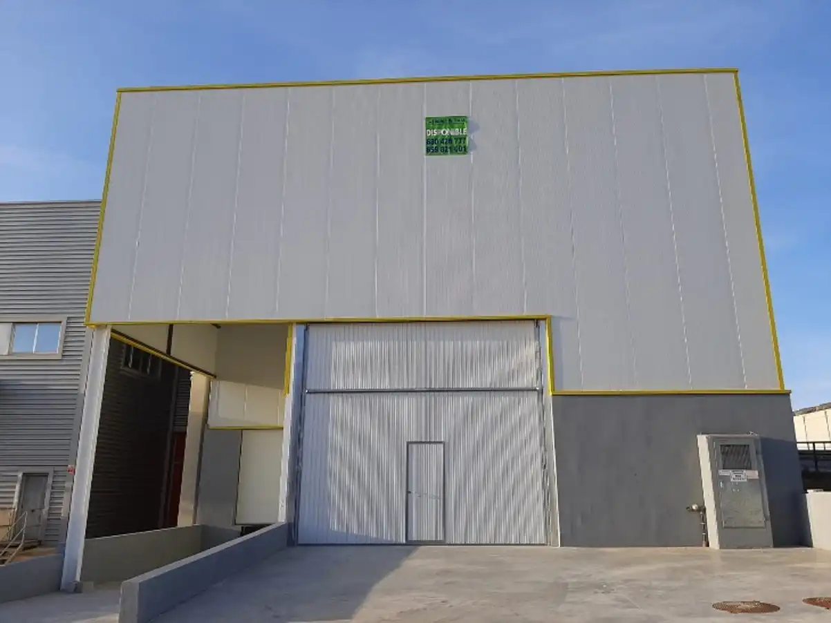 Vista exterior de Nave industrial en venta en Riba-roja de Túria