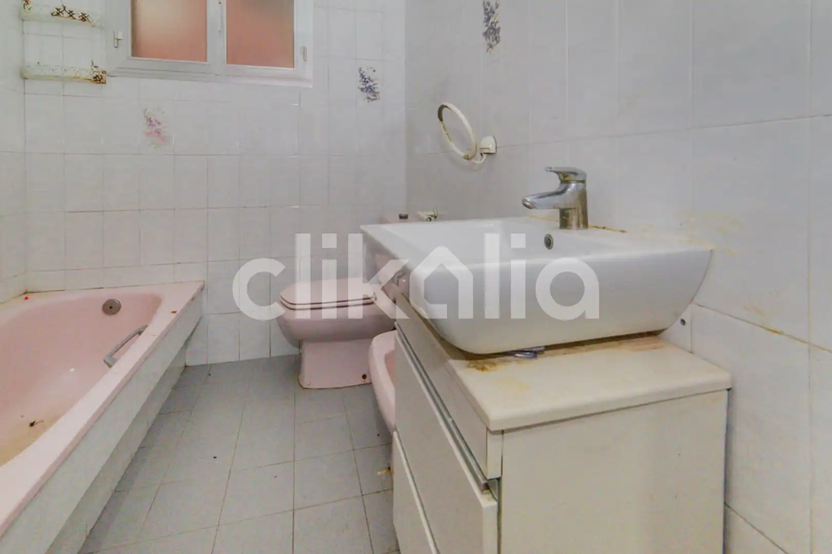 Baño de Piso en venta en Vic con Calefacción, Terraza y Trastero
