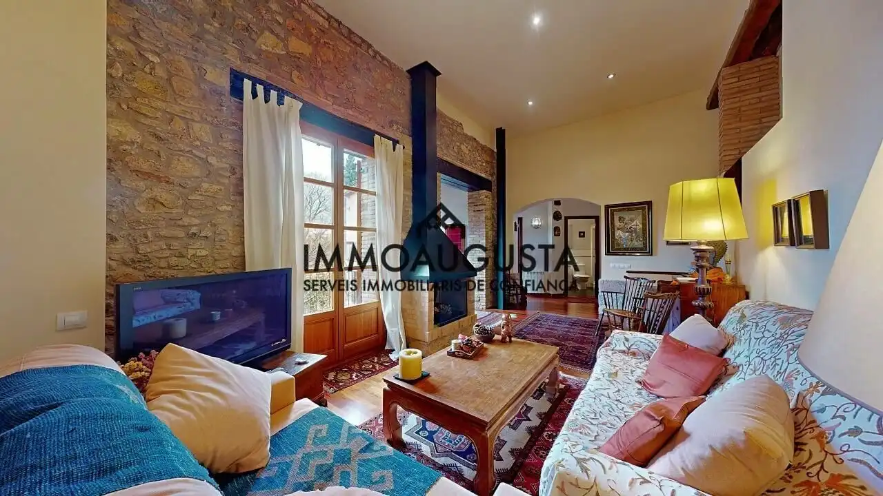 Sala de estar de Finca rústica en venta en Collbató con Aire acondicionado, Calefacción y Terraza