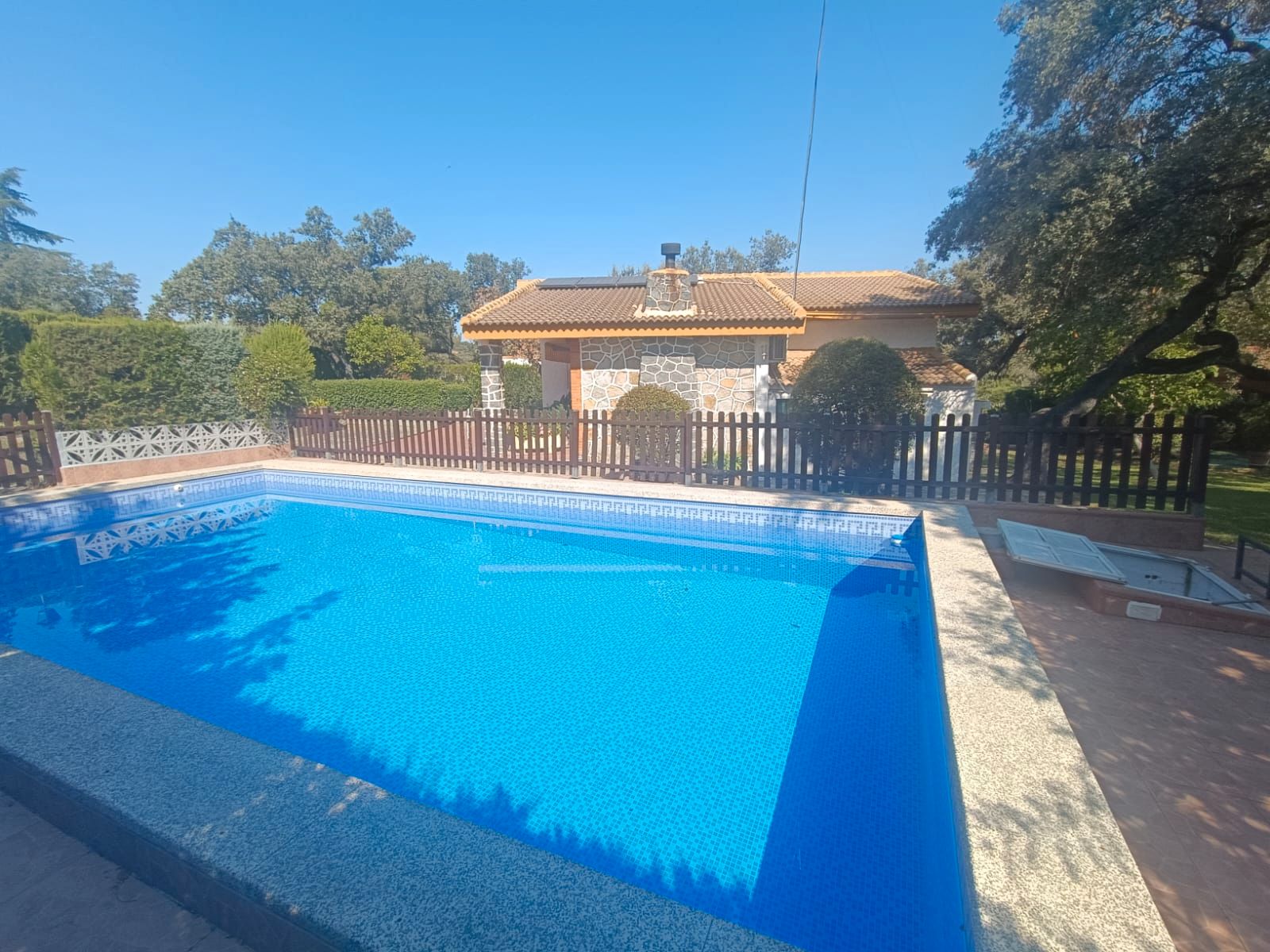 Swimming pool of House or chalet for sale in El Garrobo  with Private garden and Swimming Pool