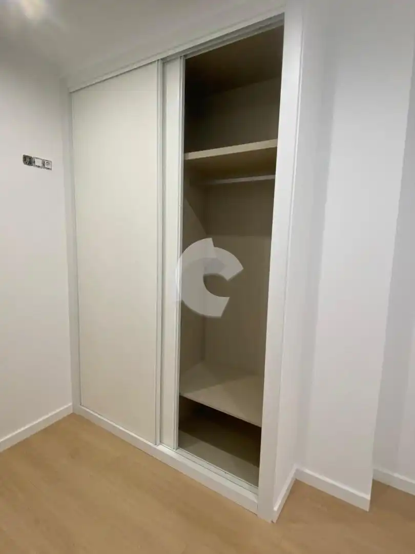 Habitación de Piso en venta en Ourense Capital  con Calefacción