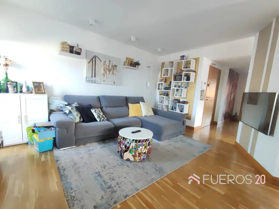 Wohnzimmer von Dachboden zum Verkauf in Barakaldo  mit Heizung, Terrasse und Abstellraum