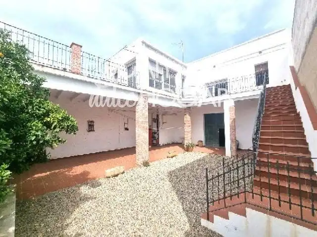 Villa avec jardin à vendre à Catalunya
