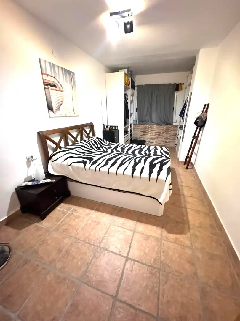 Dormitori de Apartament en venda en Valencia amb Aire condicionat, Jardí privat i Terrassa