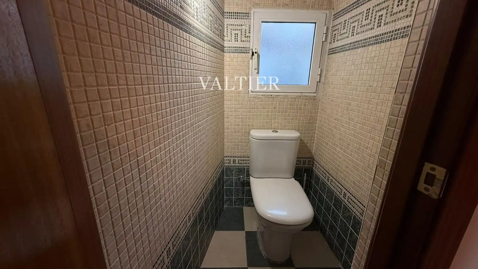 Bany de Dúplex de lloguer en  Madrid Capital amb Aire condicionat