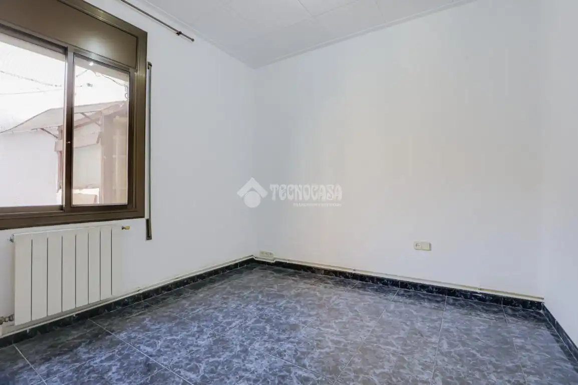 Casa adosada en venta en Montcada i Reixac con Calefacción y Balcón