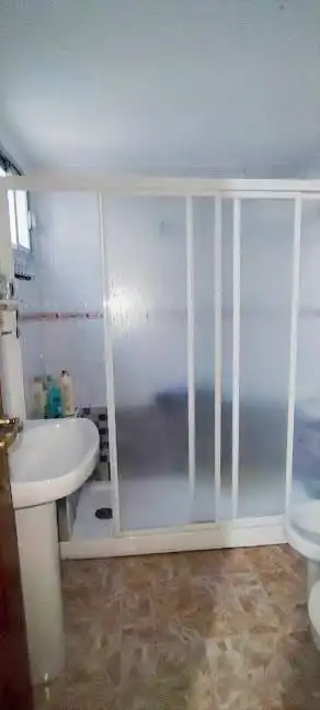 Bany de Casa adosada en venda en Linares