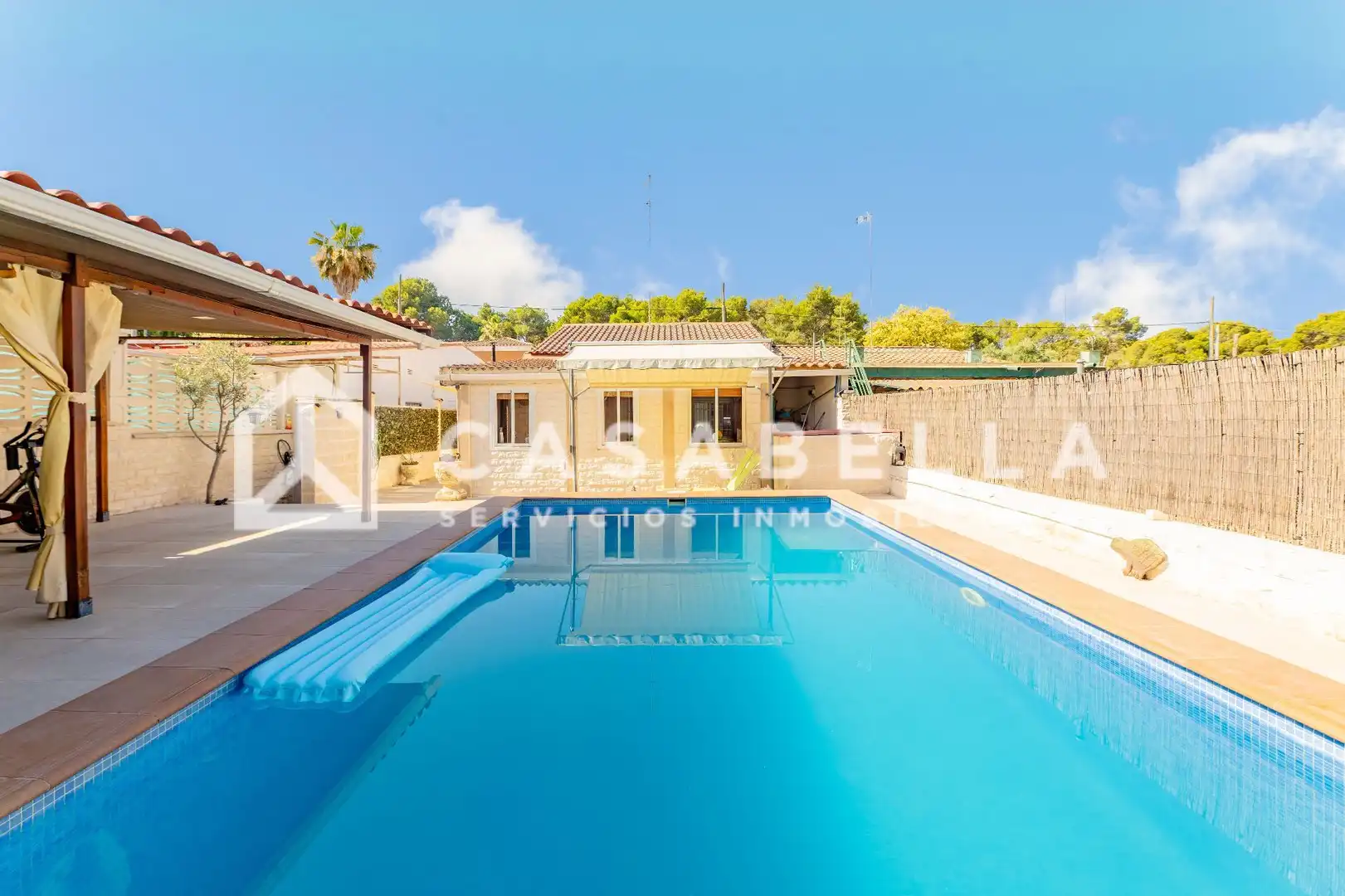 House with pool for sale in La Cañada, imagen 2