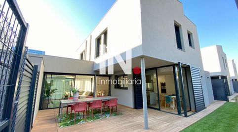 Exclusividad y Vanguardia en una Zona Privilegiada Su Casa de Nueva Construcción