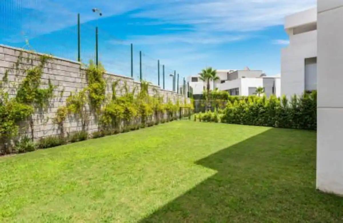 Home with pool for sale in Selwo, imagen 25
