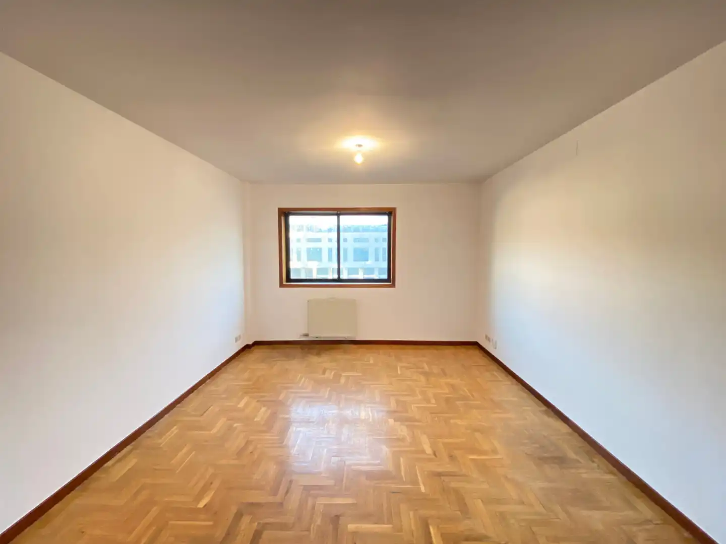 Habitación de Piso en venta en Santiago de Compostela  con Calefacción, Trastero y Amueblado