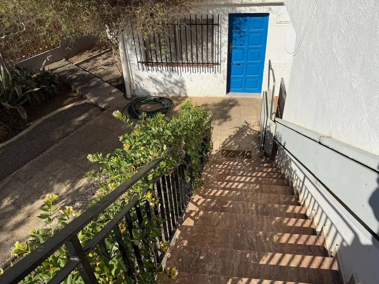 Terrassa de Casa o xalet en venda en El Ejido amb Aire condicionat, Jardí privat i Traster