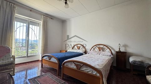 Casa rústica con vecinos en Carcaixent